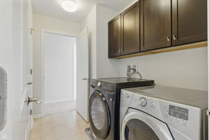 652 Grosvenor Ln_025