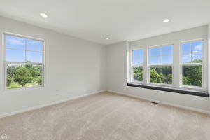 652 Grosvenor Ln_029