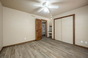  Photo 36