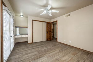  Photo 41