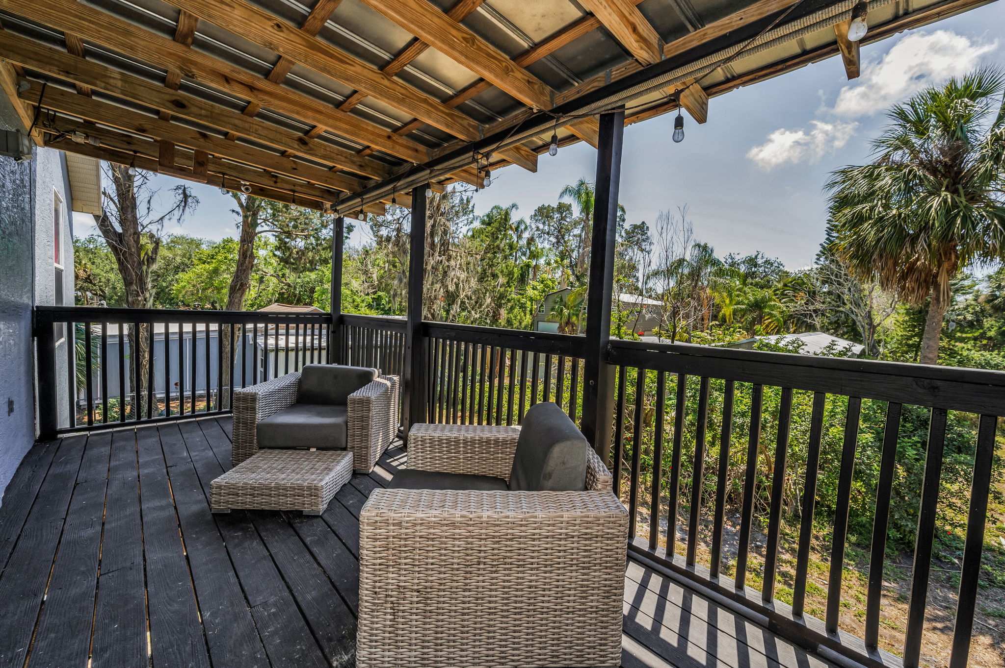 Balcony5