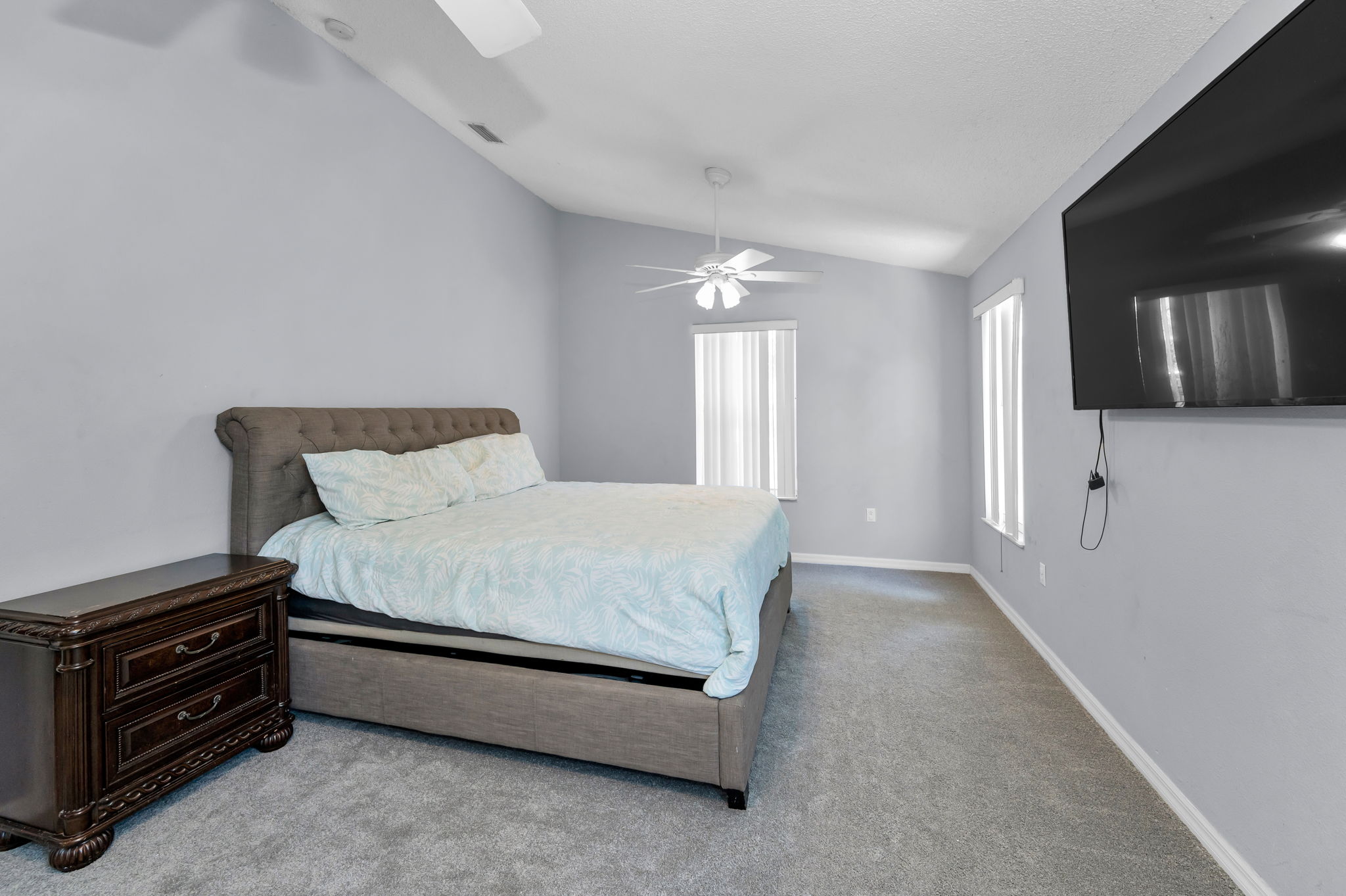 Master Bedroom1a