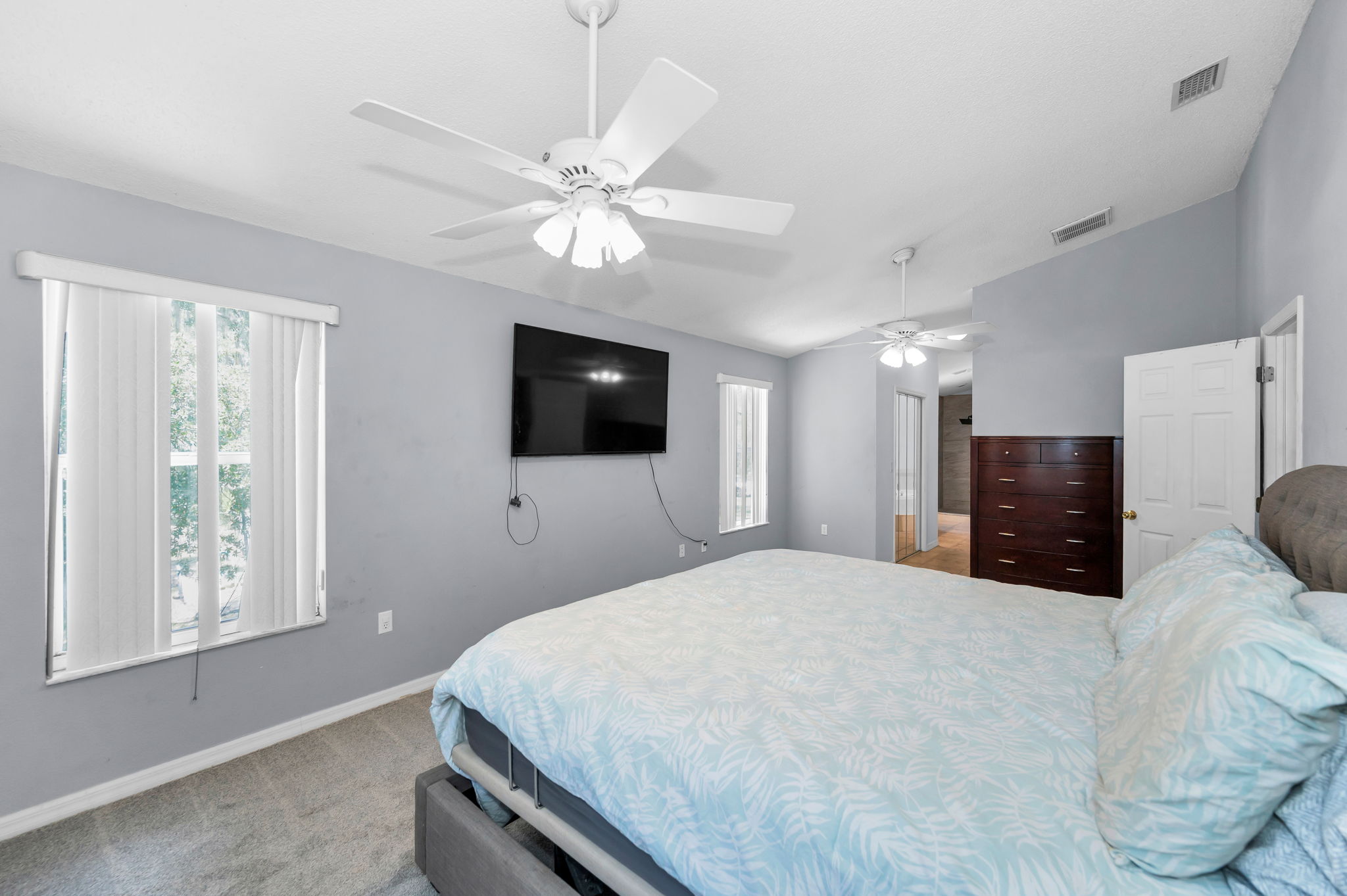 Master Bedroom1c