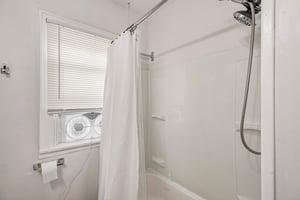 Palmetto St-S2309-018.jpg