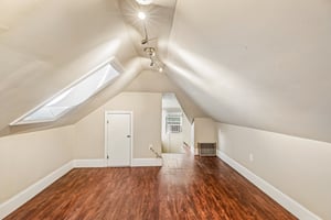 Palmetto St-S2309-027.jpg