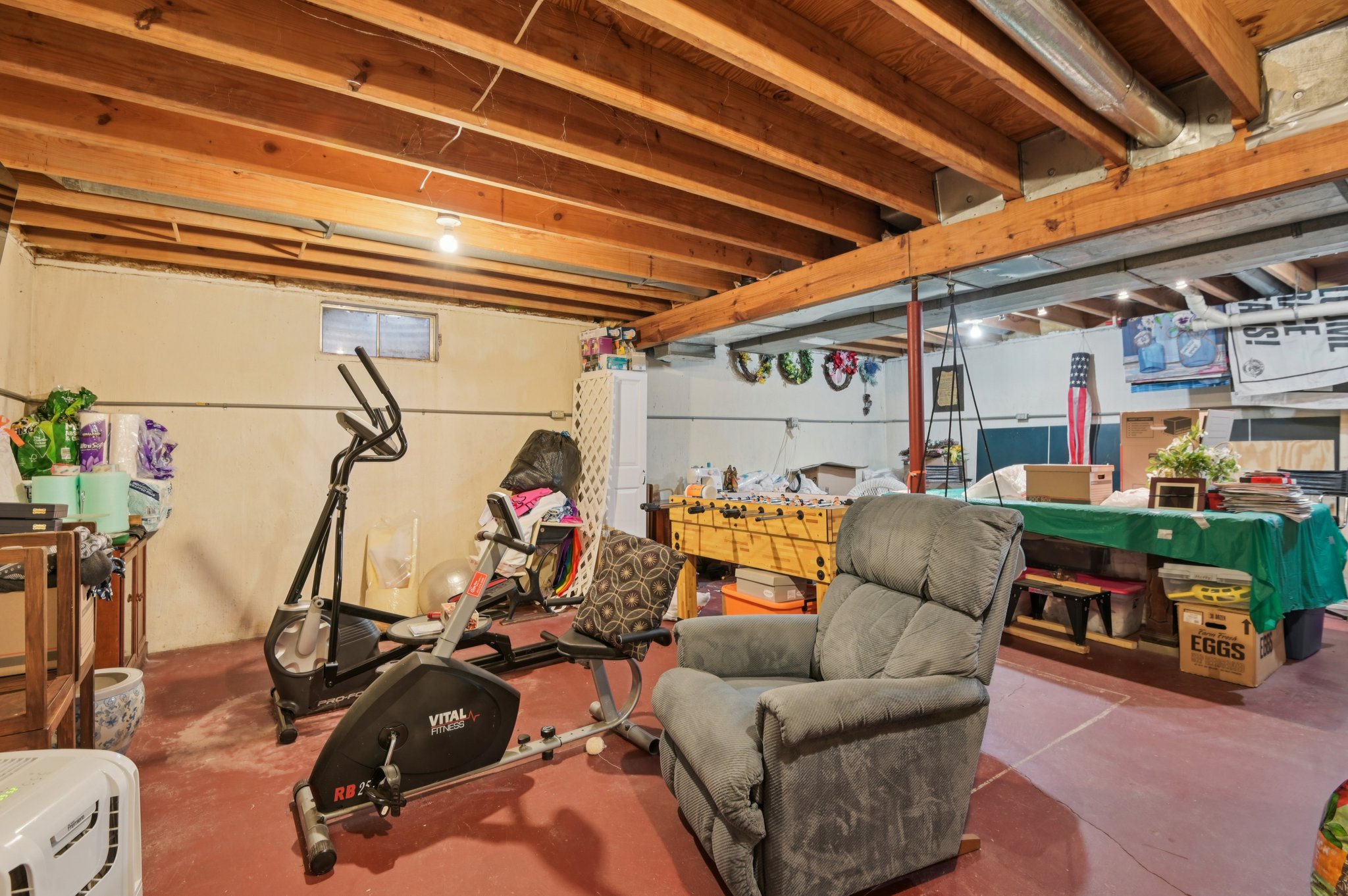 Buttonwood Dr-S0110-048.jpg