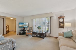 Buttonwood Dr-S0110-010.jpg