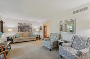 Buttonwood Dr-S0110-026.jpg