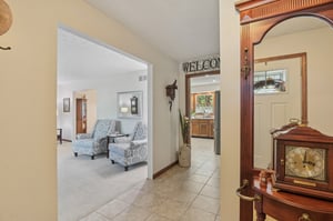 Buttonwood Dr-S0110-027.jpg