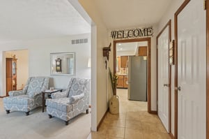 Buttonwood Dr-S0110-028.jpg