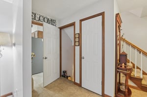 Buttonwood Dr-S0110-029.jpg