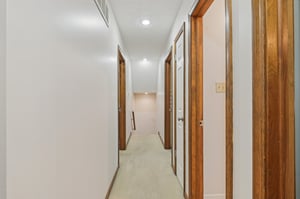 Buttonwood Dr-S0110-047.jpg