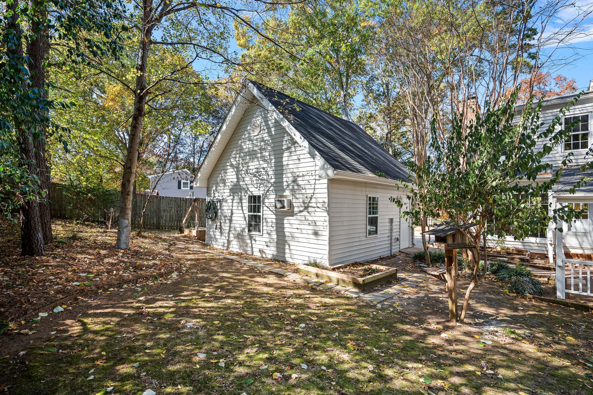 Photo 25
