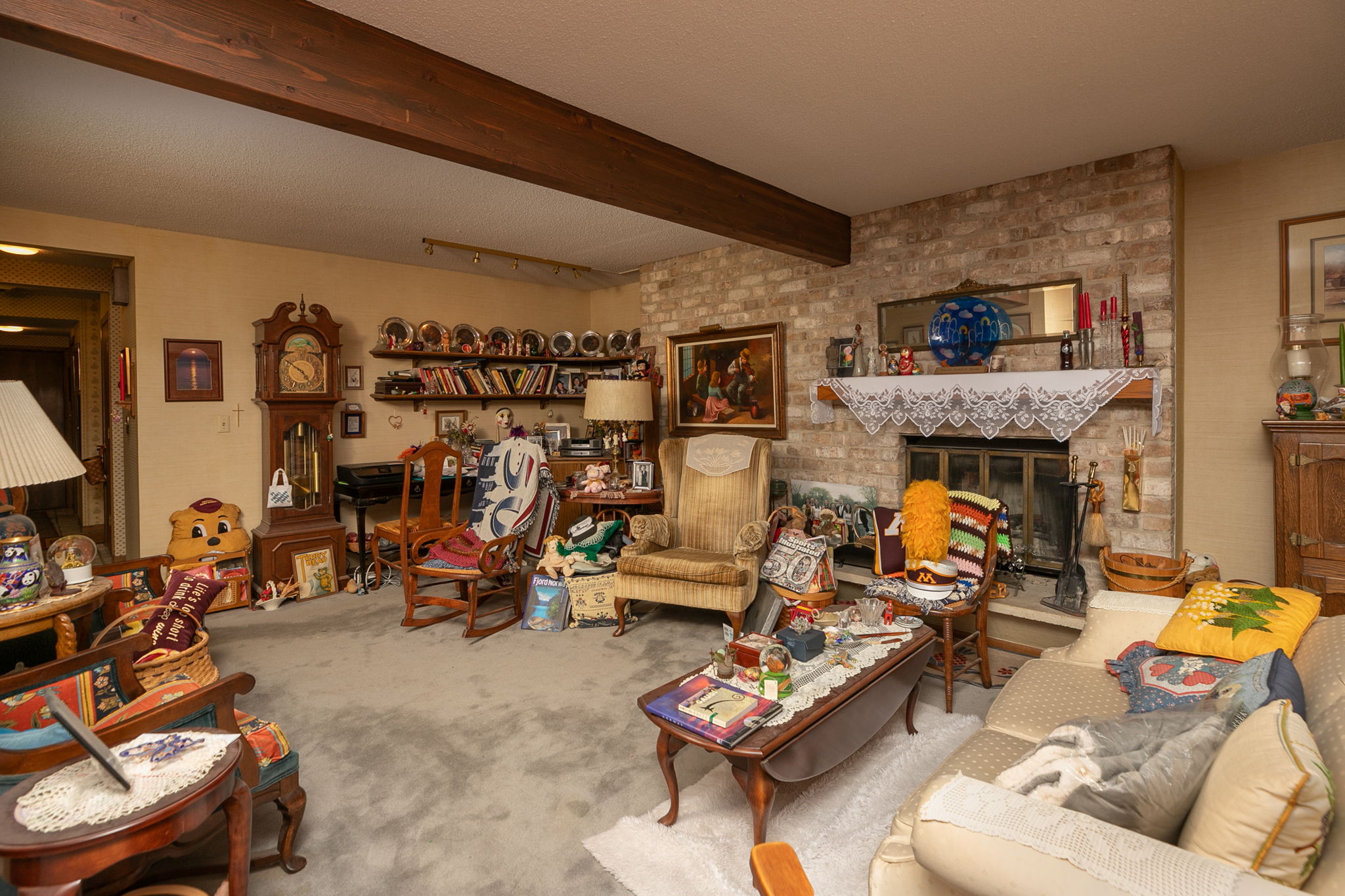 05-Living Room