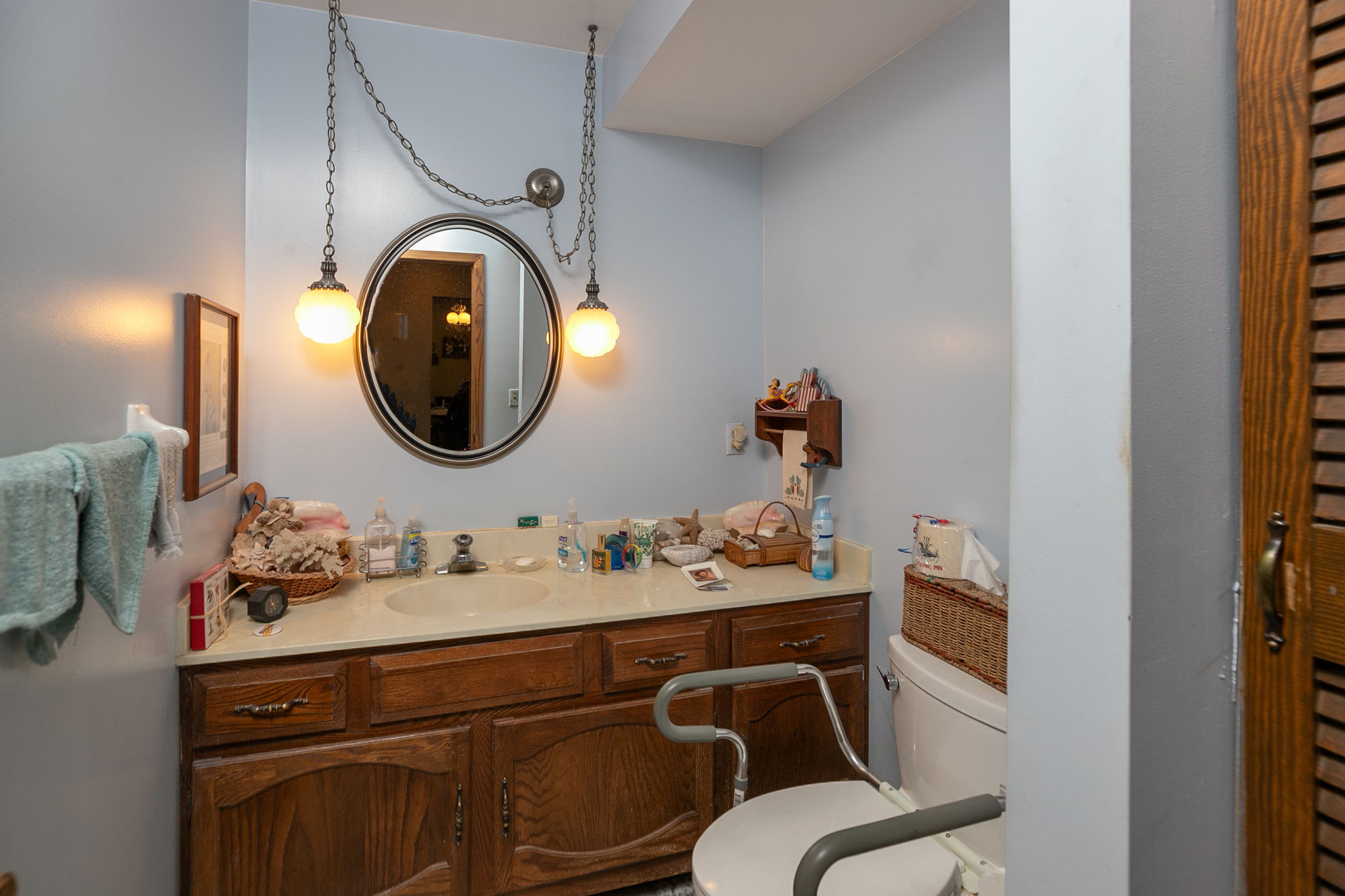 16-Bathroom