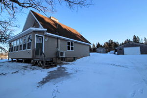  Photo 40