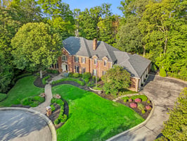 Castle Knoll Ct-135.jpg