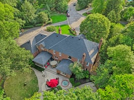 Castle Knoll Ct-139.jpg