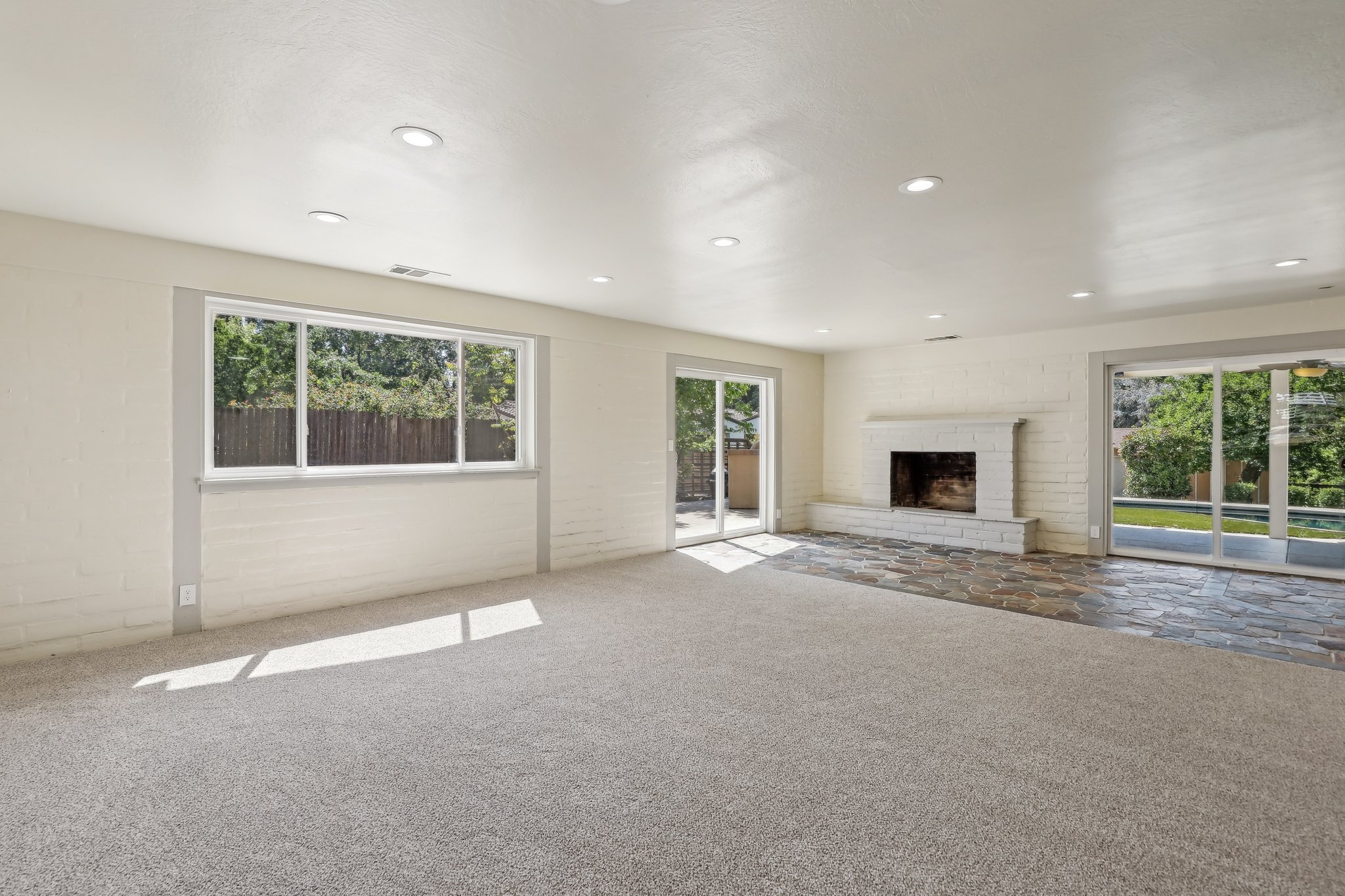 Sutter Ave-0105-006.jpg