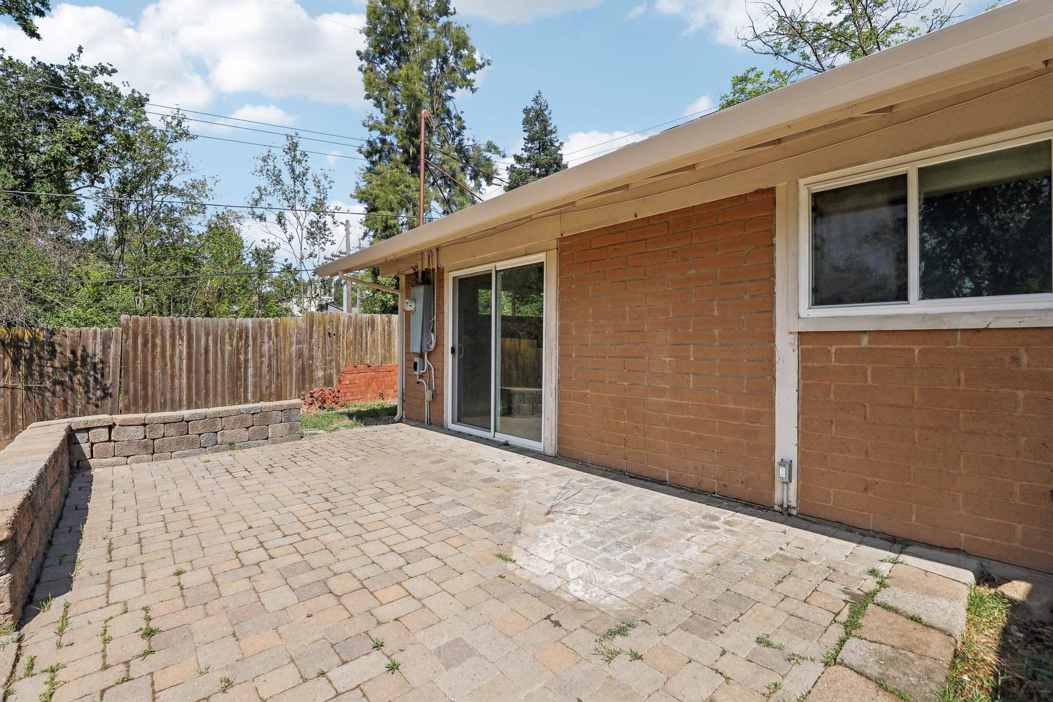 Sutter Ave-0105-025.jpg