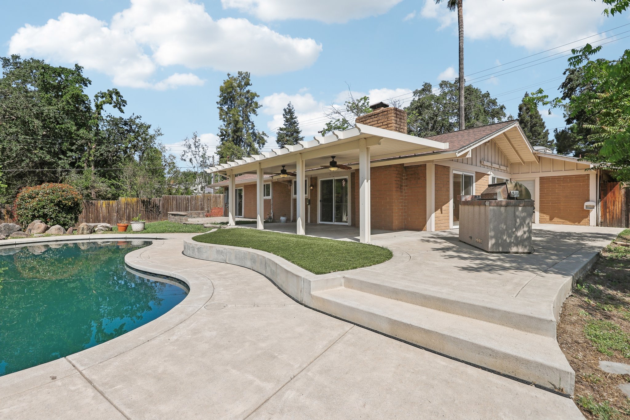 Sutter Ave-0105-031.jpg