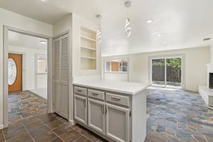 Sutter Ave-0105-013.jpg