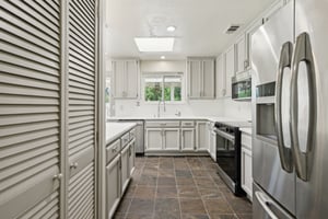 Sutter Ave-0105-015.jpg