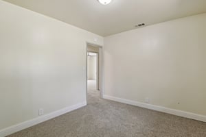 Sutter Ave-0105-024.jpg