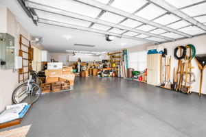 Garage1j