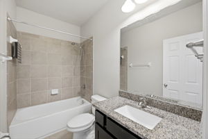  Photo 44