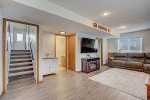 175th St W-030