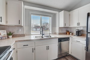 175th St W-012
