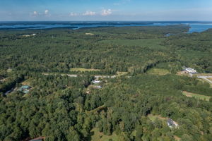 Only 2 Miles To The Lake!