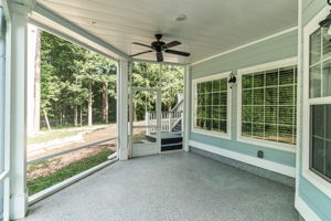 Screened-in Porch