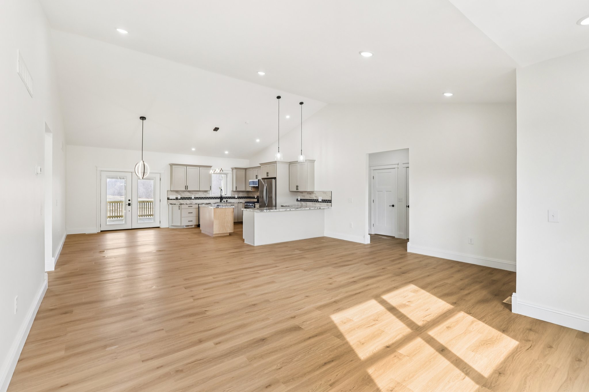 N Ridge Rd-S0503-009.jpg