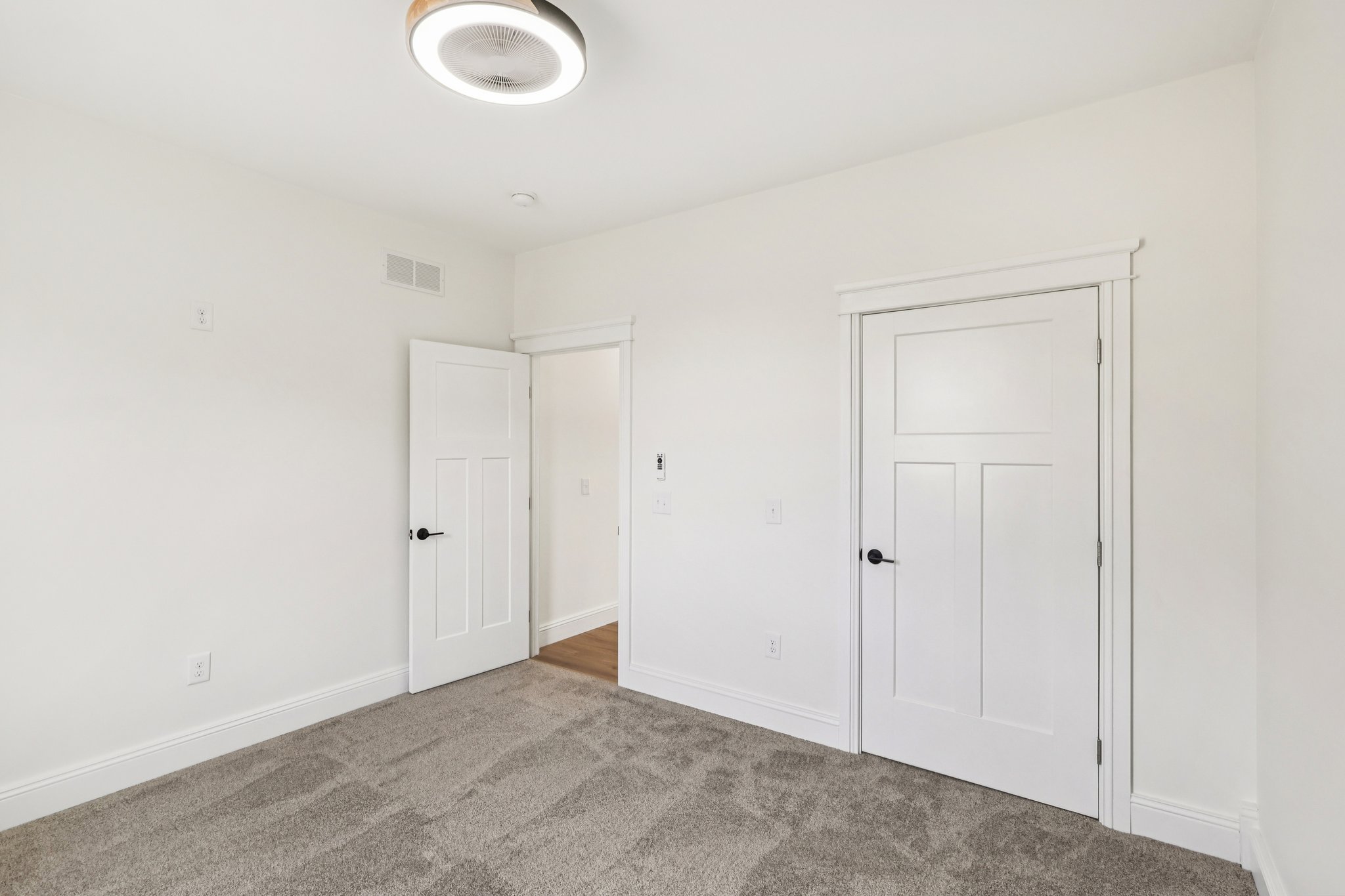 N Ridge Rd-S0503-030.jpg