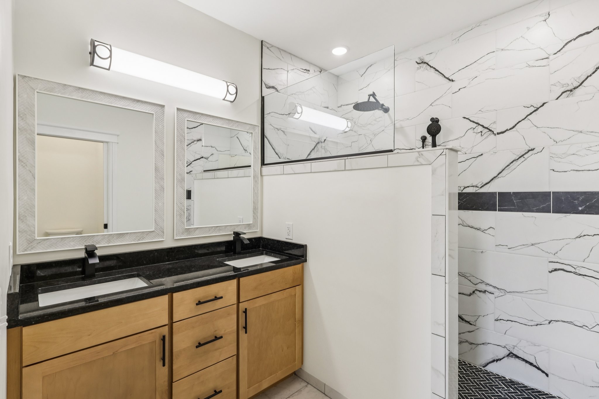 N Ridge Rd-S0503-035.jpg