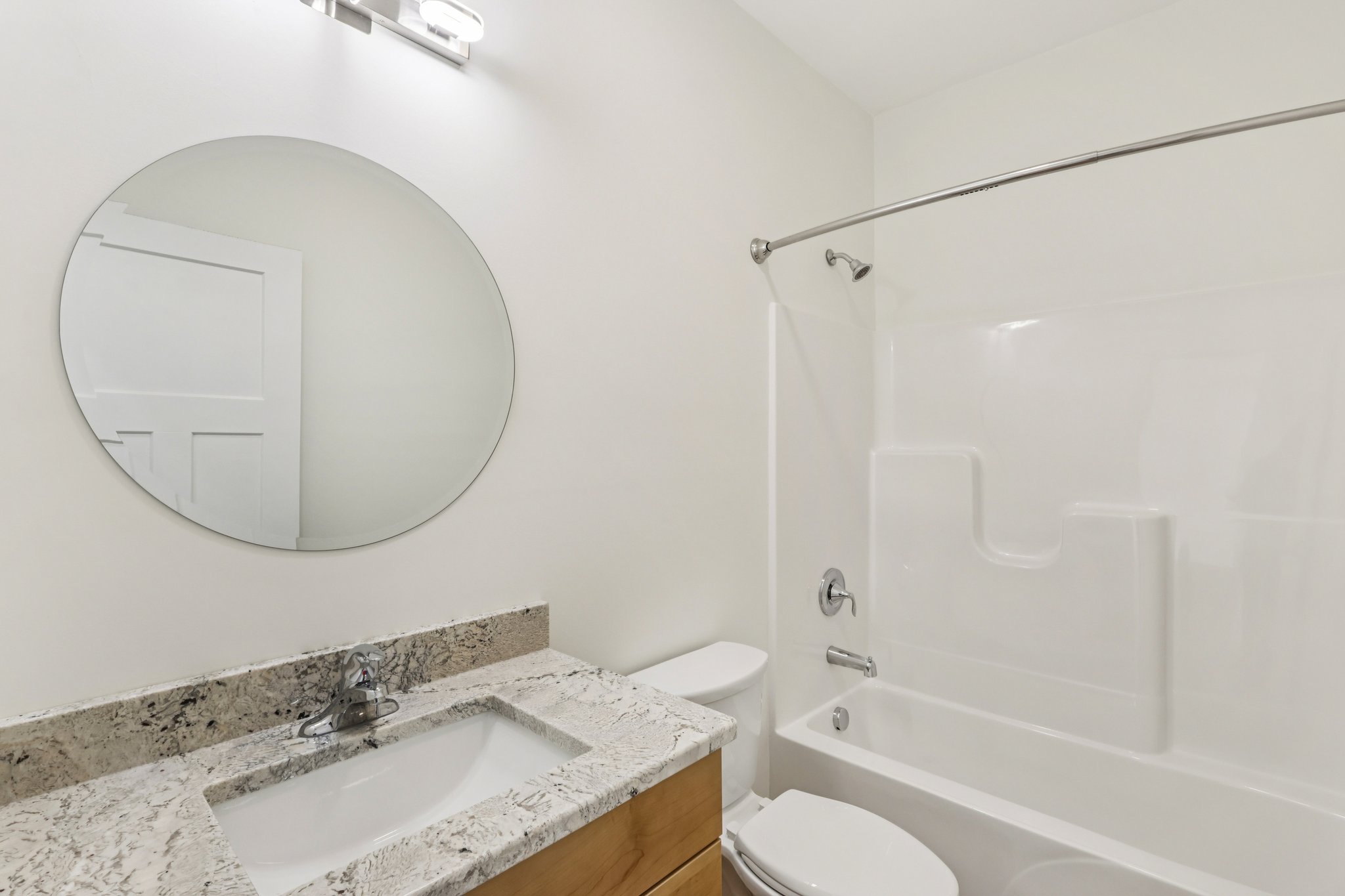 N Ridge Rd-S0503-038.jpg