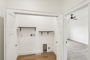 N Ridge Rd-S0503-042.jpg