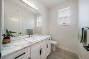  Photo 36