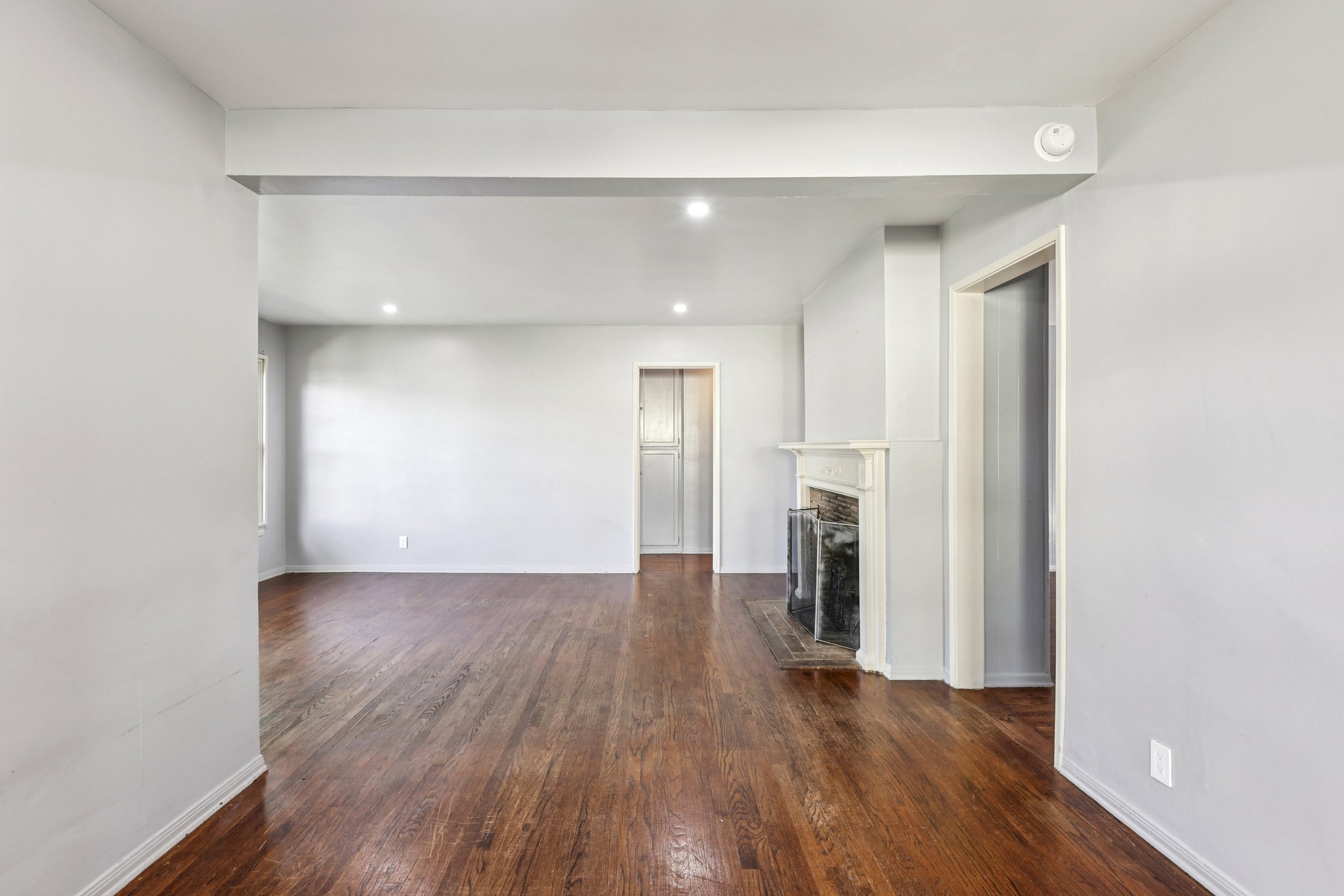 Blucher Ave-S1912-009.jpg