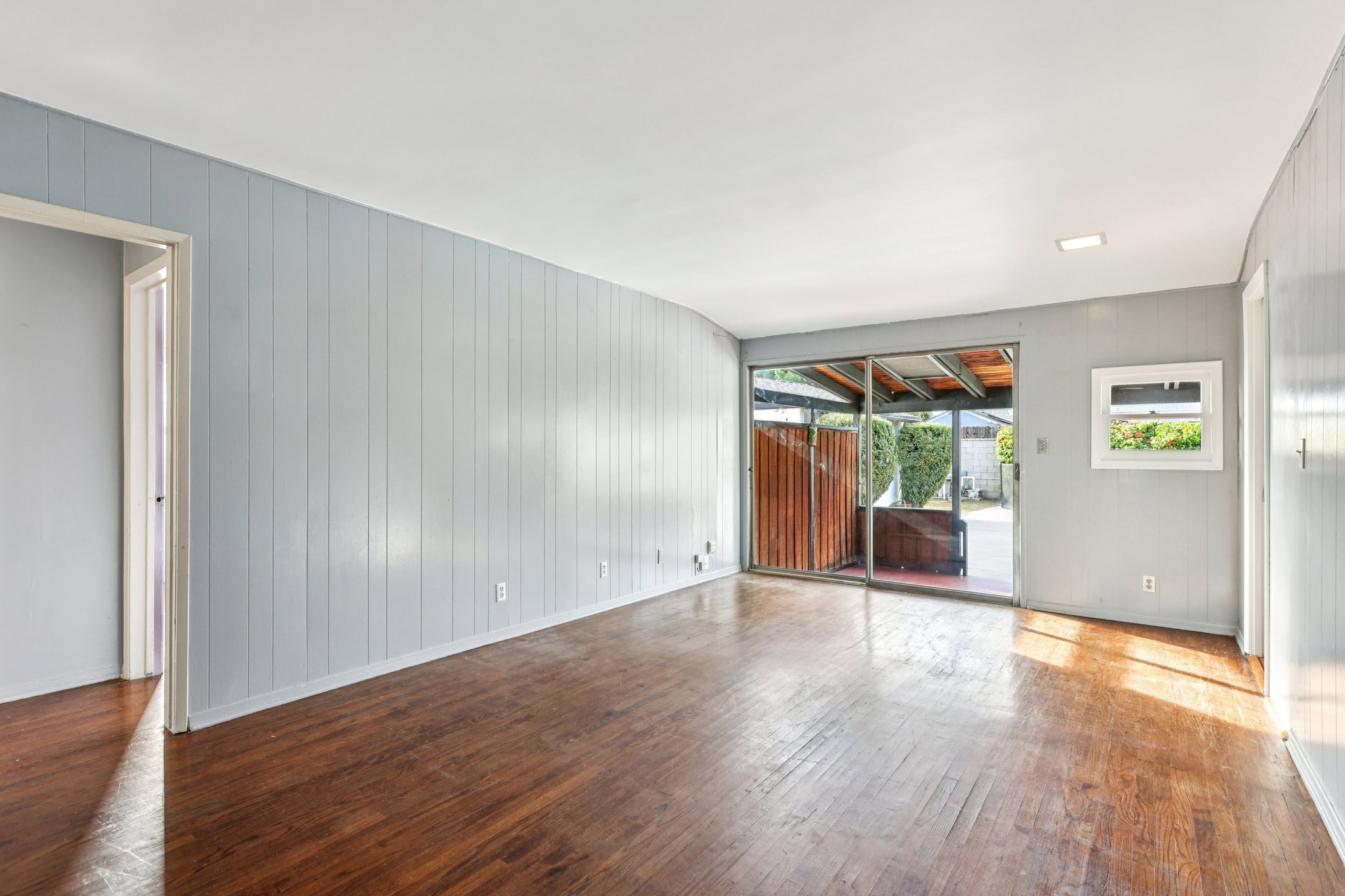 Blucher Ave-S1912-016.jpg