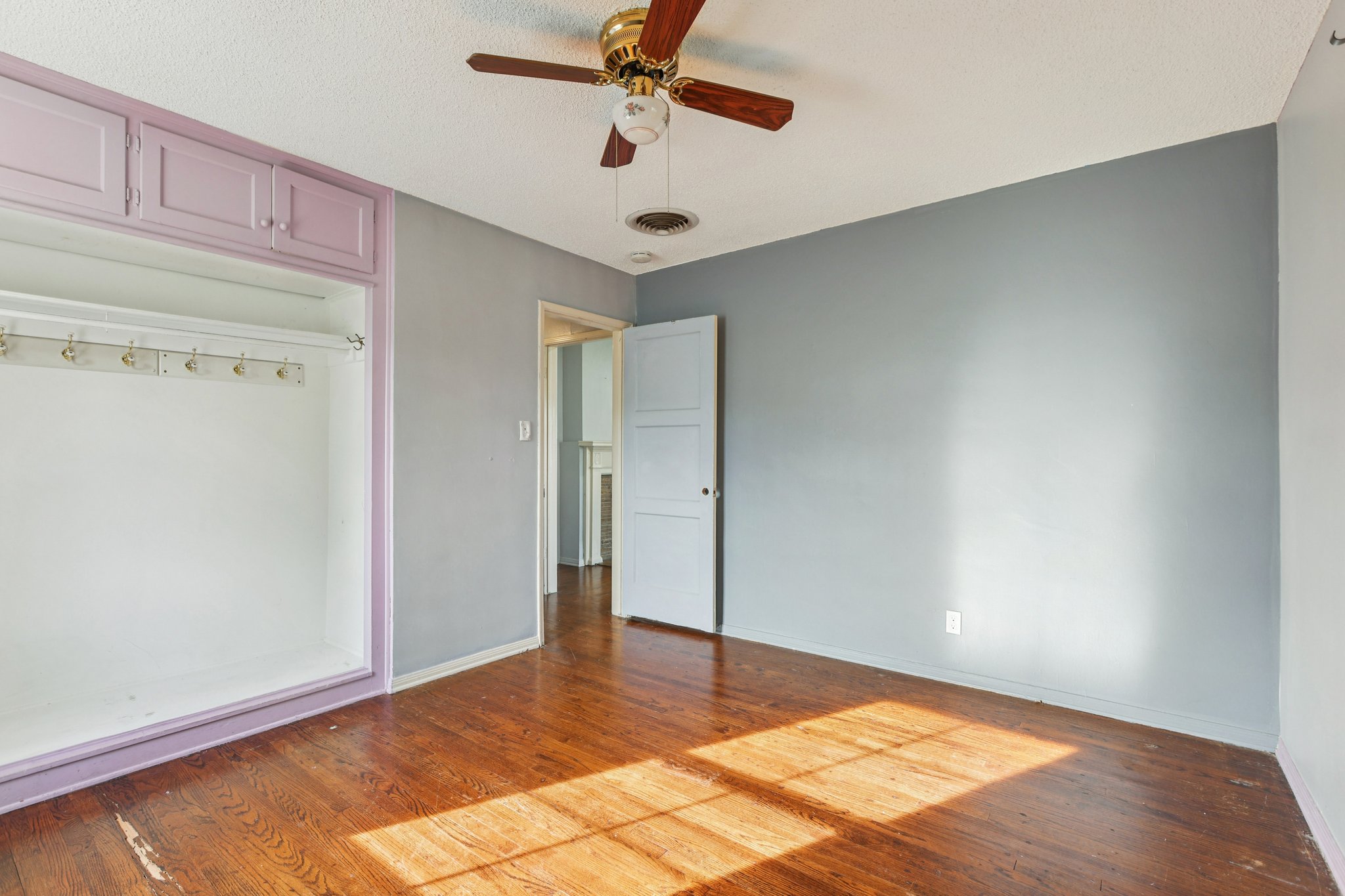 Blucher Ave-S1912-026.jpg