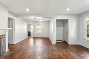 Blucher Ave-S1912-012.jpg