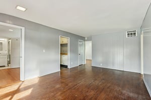 Blucher Ave-S1912-018.jpg