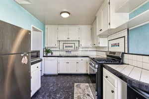 Blucher Ave-S1912-020.jpg