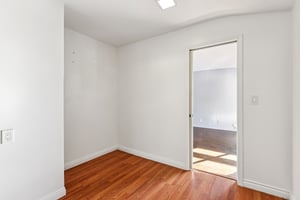 Blucher Ave-S1912-034.jpg