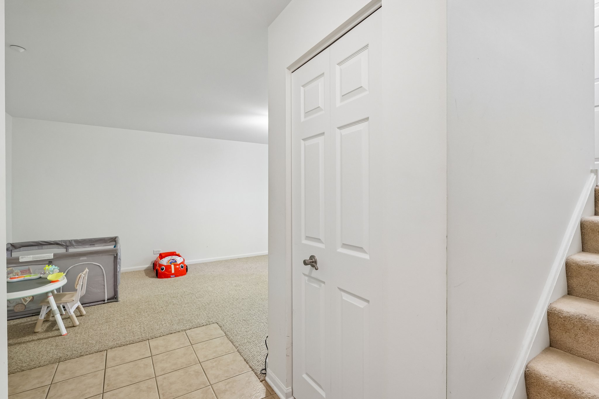 Astor Ln-S1806-015.jpg