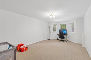 Astor Ln-S1806-013.jpg