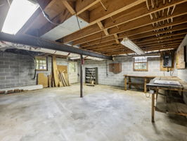  Photo 33